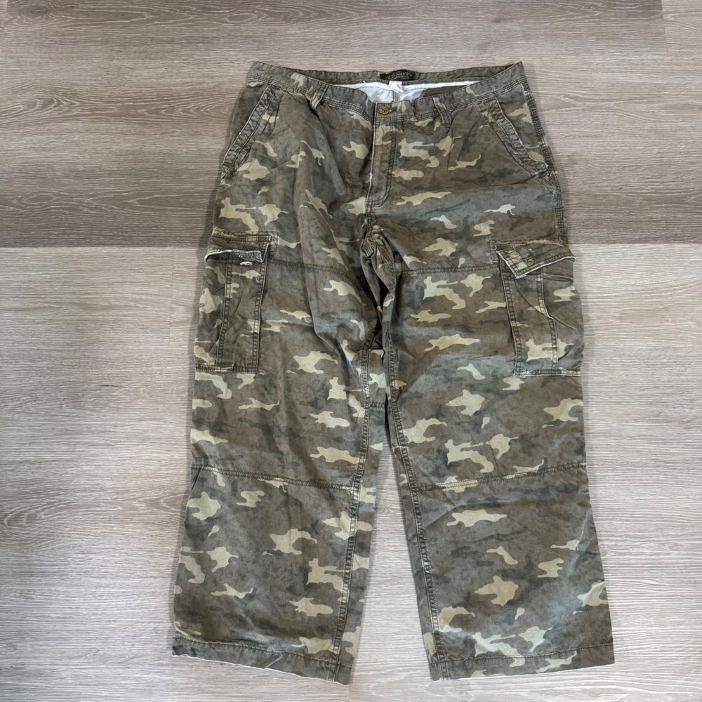 Y2K Old Navy Cargo Pants Mens 40x29 Green Camo Cotton Loose Fit Military Style - Picture 2 of 7